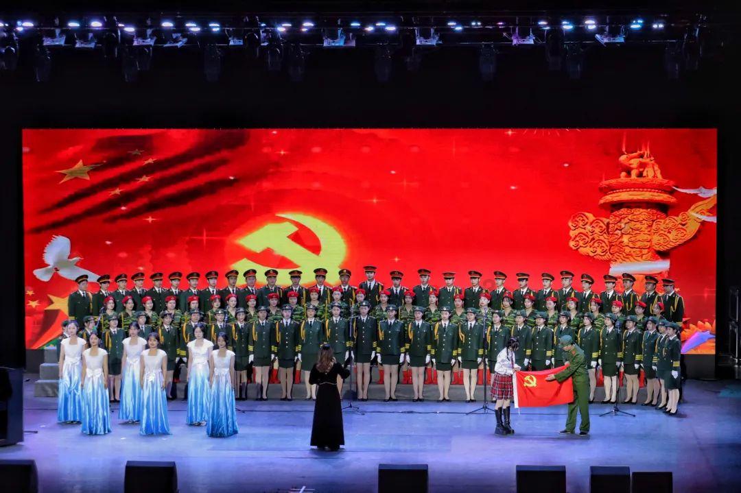旗舰基金今年下跌12%，“木头姐”又让投资者失望，本月已撤资近5亿美元