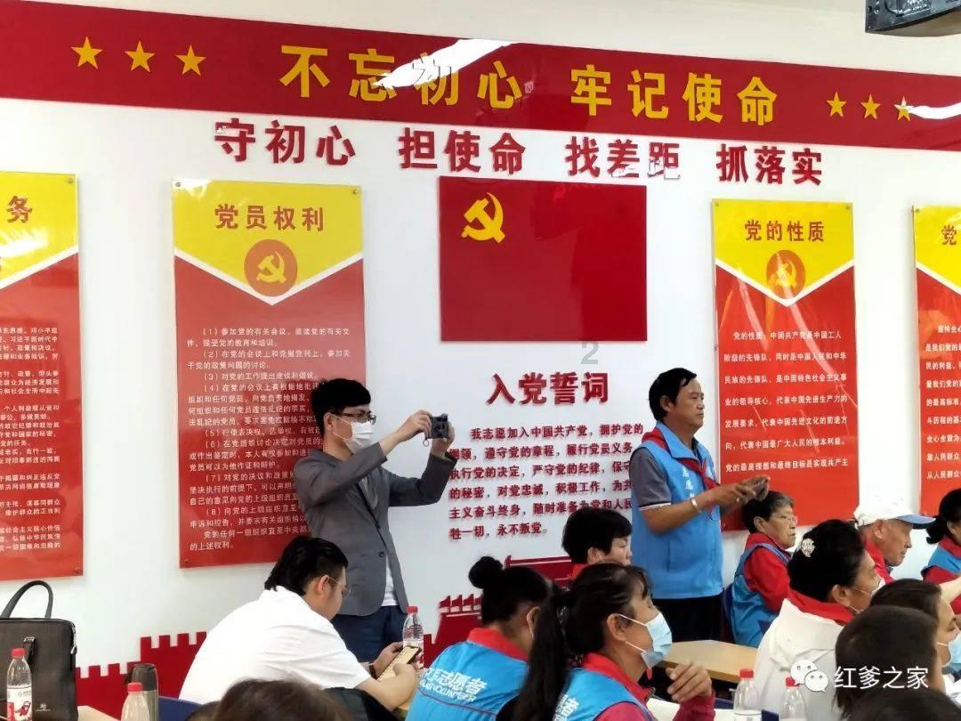 海滩小镇逃生